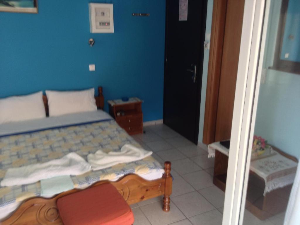 Kostas Rooms Votsi  Zimmer foto